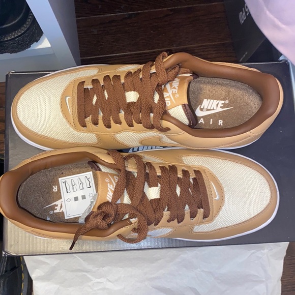 AIR FORCE 1’s QS - Picture 2 of 6